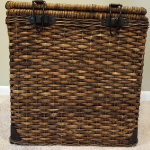 Pottery Barn Woven Lidded Basket w/Antiqued Metal Closures and Corners